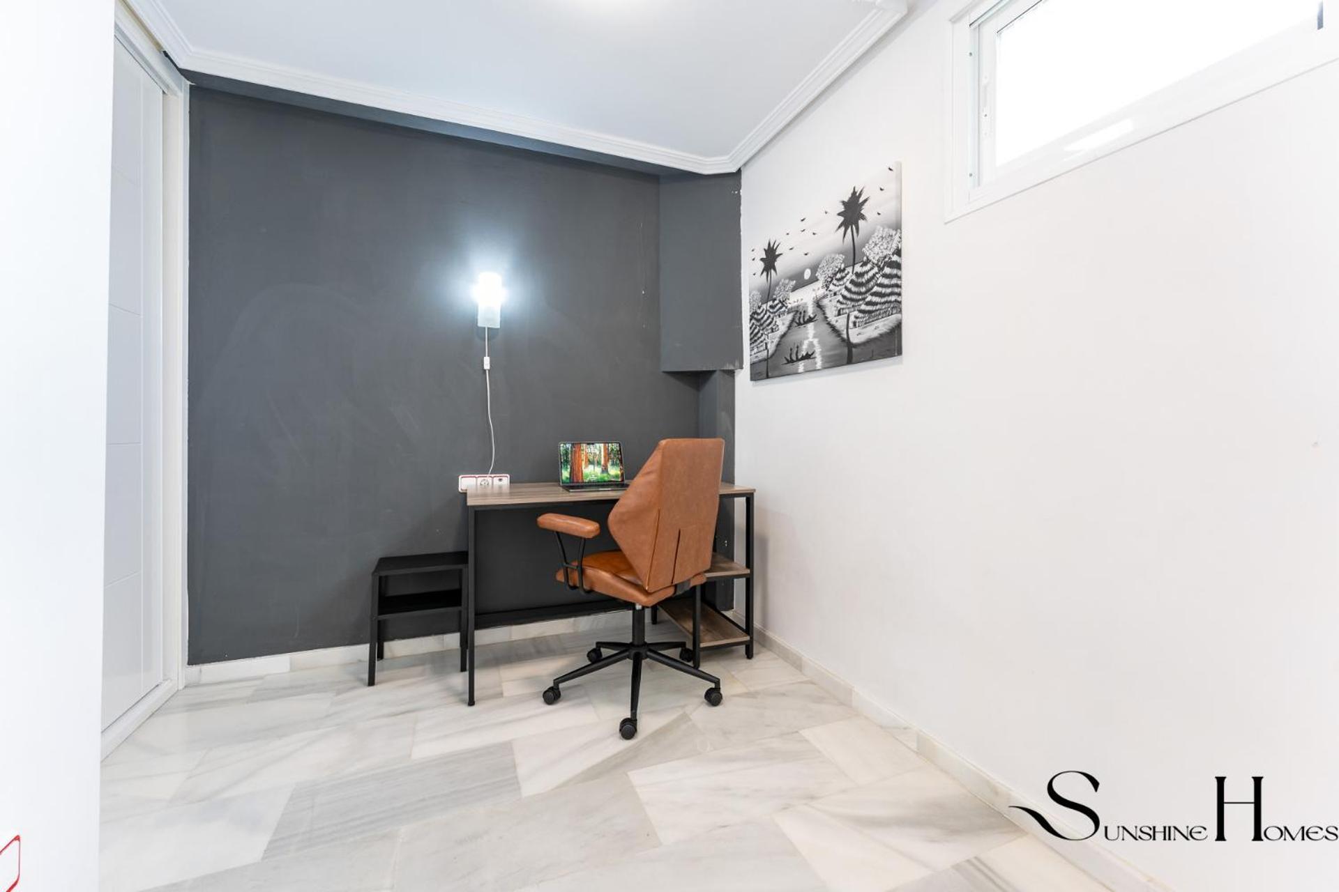 Cozy 2 Bedroom Duplex, Parking, Terrace, Office, Pool! Apartment Torremolinos